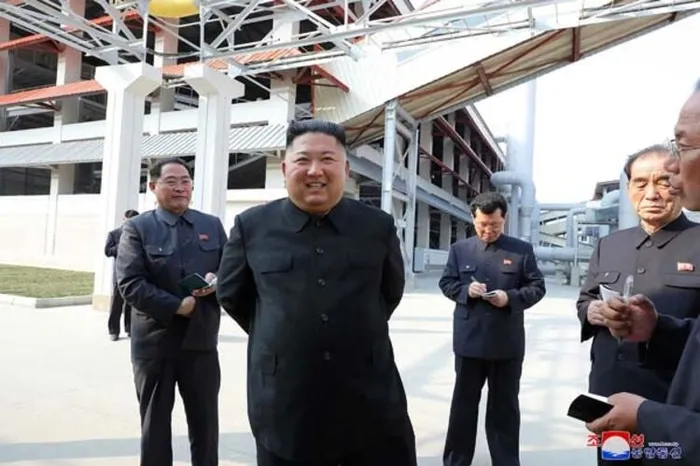Öldüğü iddia edilen Kuzey Kore Lideri Kim Jong-un fabrika açılışına katıldı - 2