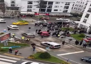 Büyükçekmece’de vinç diş polikliniğine daldı!