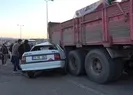 Otomobil kamyona ok gibi saplandı!