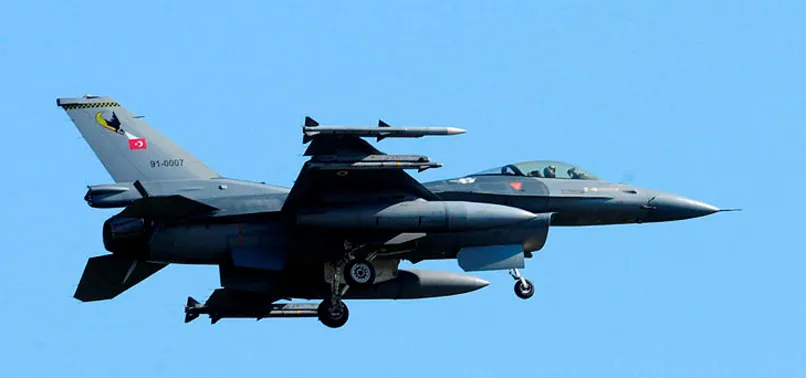 Irak'ın kuzeyindeki PKK'ya ait 2 koridorlu mağara bombalandı