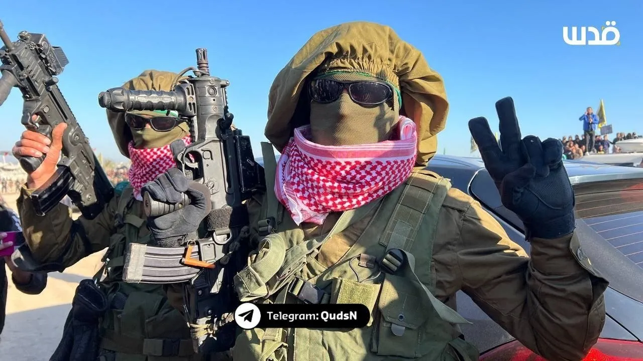 AKSA TUFANI OPERASYONU’NUN GANİMETLERİ ESİR TAKASINDA
