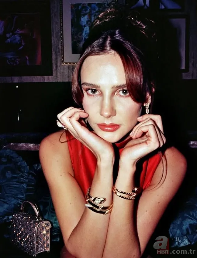 Kuruluş Orhan'ın Asporça'sı Alina Boz'un Rus annesini gören dönüp bir daha baktı! 5