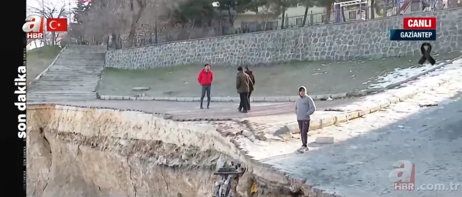 Mahallenin tam ortasında DEV ÇUKUR ve iki MAĞARA oluştu! İşte DEPREMİN dehşete düşüren ETKİSİ 11