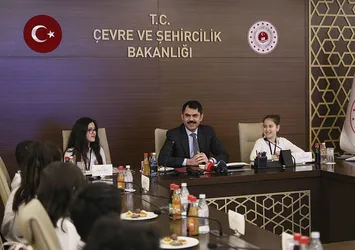 Çevre ve Şehircilik Bakanı Kurum: Pet şişe getirenlere kontör yükleyeceğiz