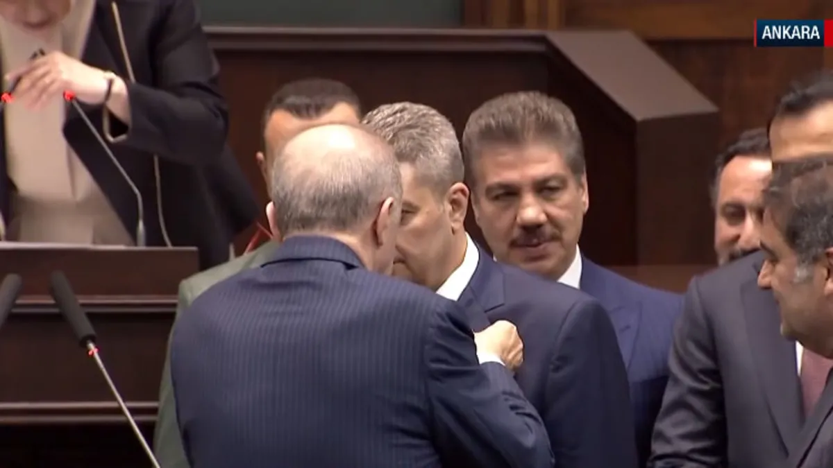 İYİ Parti'den istifa eden Ersin Beyaz AK Parti'de! Rozeti Başkan Erdoğan taktı