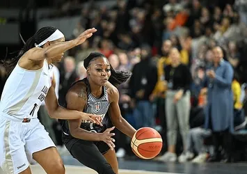 Beşiktaş finalde kaybetti Avrupa ikincisi oldu