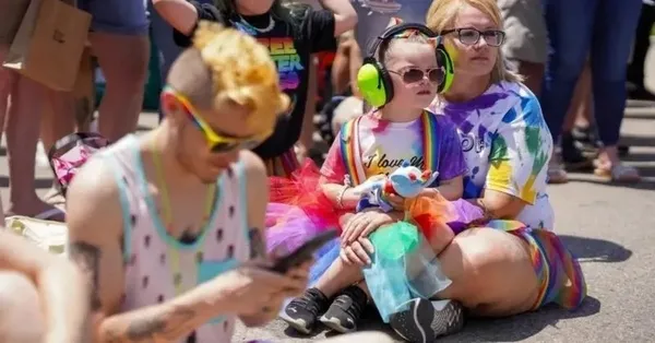 Rusya’dan ’TOP’lu kıyım! Rusya Adalet Bakanlığı LGBT terörünü resmi olarak yasakladı