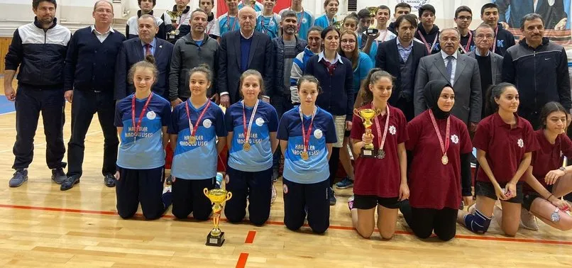 Istanbul Liseler Arasi Masa Tenisi Birincisi Medeniyet Okullari A Haber Son Dakika Spor Haberleri