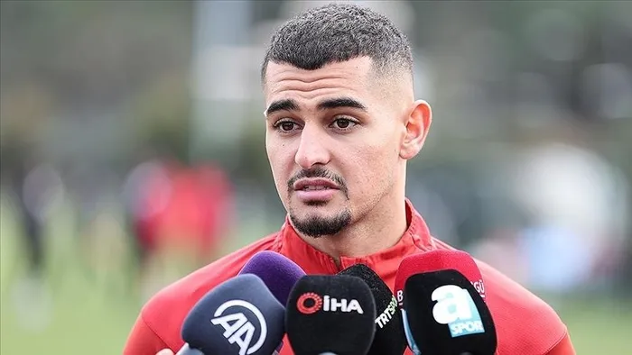 Fenerbahçe resmen açıkladı! Mert Hakan Yandaş ve Levent Mercan imzayı attı...