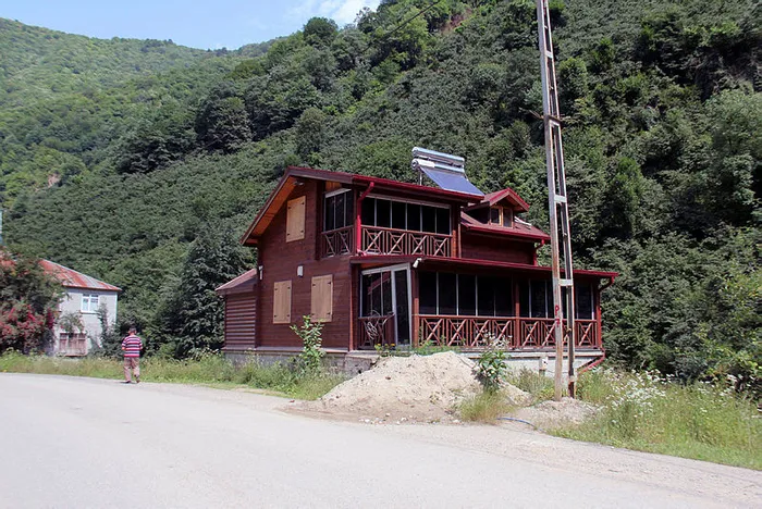‘Tosuncuk’ lakaplı Mehmet Aydın’a ilk şok! Kaçak villası mühürlendi