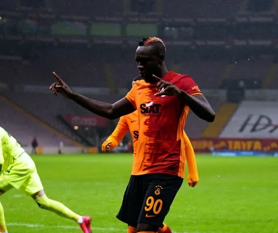 Galatasaraylı Mbaye Diagne bu sezon Süper Lig’in en erken golünü attı - 2