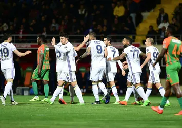 Fenerbahçe, Alanyaspor'u devirdi