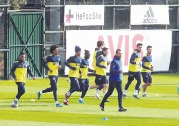 Max Kruse takımla çalıştı