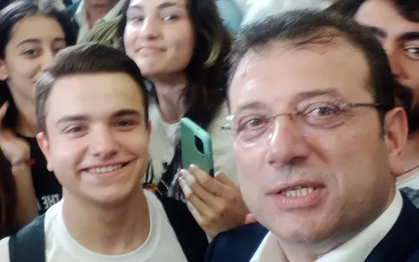 ’İYİ’ tiyatro kötü senaryo! ’Geçinemiyorum’ diyen genç İYİ Parti teşkilatından çıktı