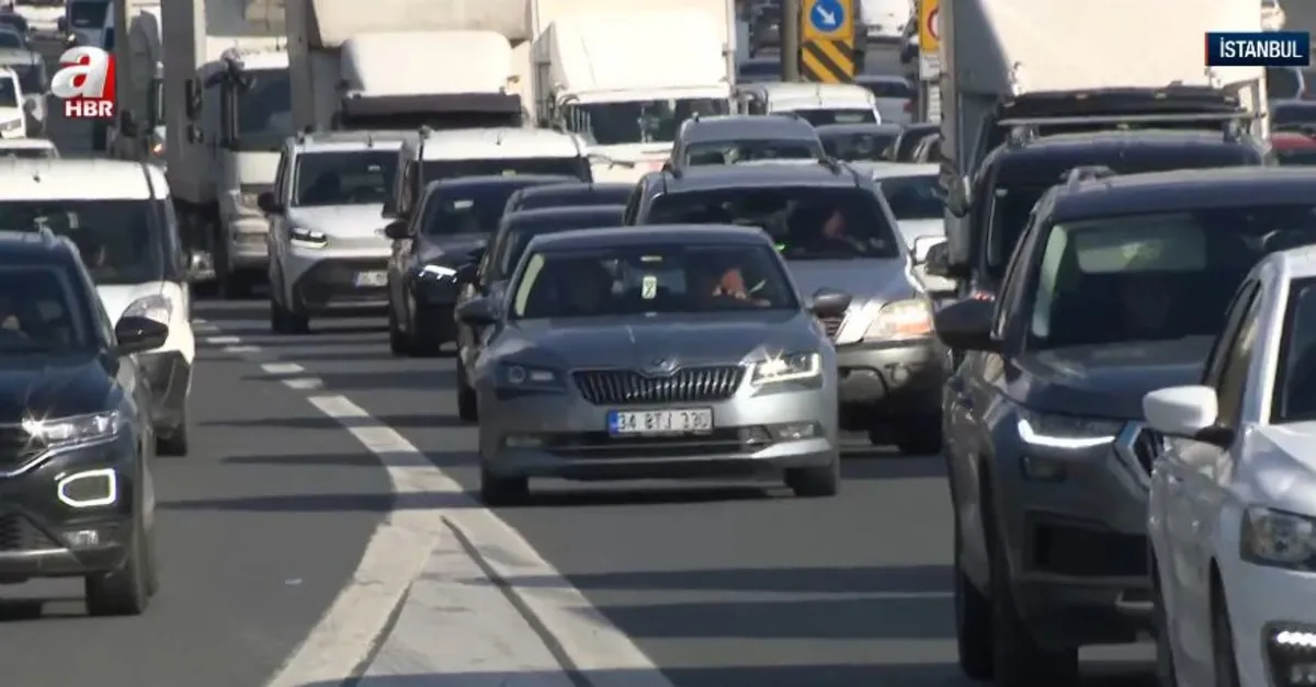 Trafikte kaynak yapan yandı!