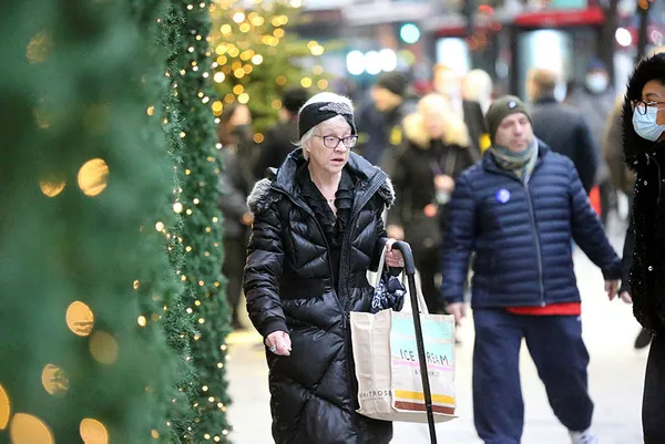 İngiltere’de uygulanan Covid-19 karantinası sona erdi