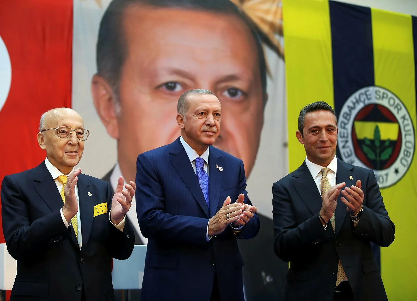Ali Koc Cumhurbaskanimiz Erdogan In Destegiyle Kenan Evren Lisesi Fenerbahce Ye Devredildi
