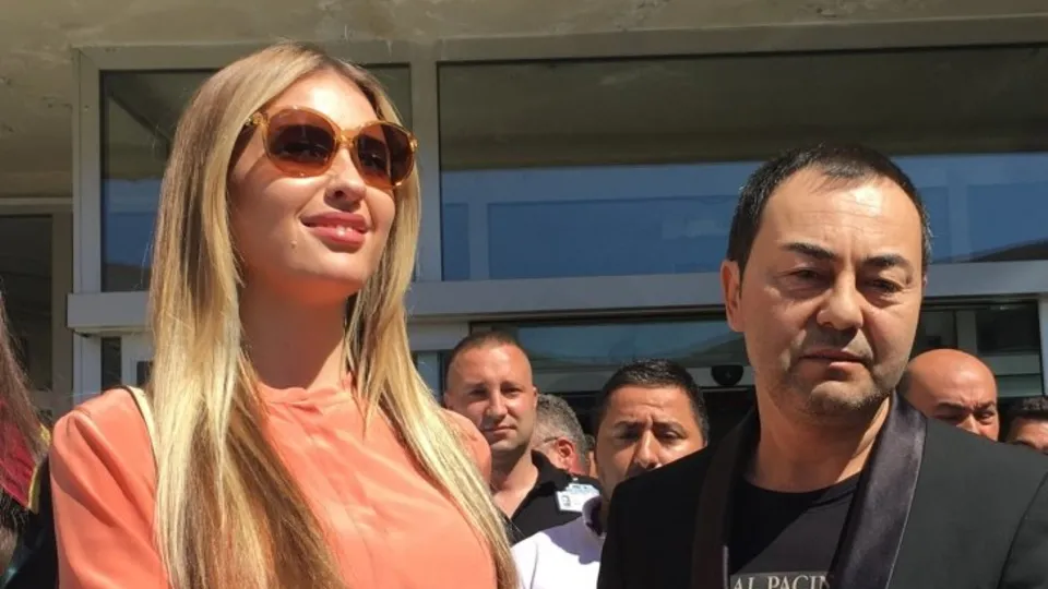 Serdar Ortaç’tan yeni Chloe Loughnan çıkışı: Hata yaptım!