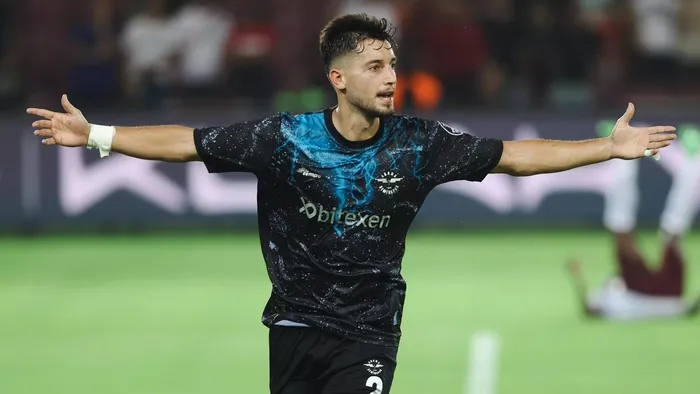 besiktas-fenerbahcenin-istedigi-tayyip-talhayi-kadrosuna-katti-1662650788568.jpg Beşiktaş Fenerbahçe'nin istediği Tayyip Talha Sanuç'u kadrosuna kattı