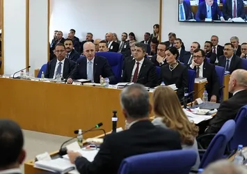 AK Parti'den Kurtulmuş'a yönelik sözlere kınama: Siyaseti zehirleme faaliyetidir