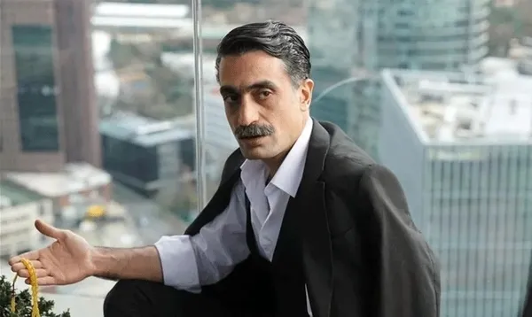 yali-capkini-kazim-aga-oldu-mu-yasiyor-mu-yali-capkini-diren-polatogullari-kimdir-diziden-ayrildi-mi-1706275970679.jpeg Yalı Çapkını Kazım Ağa öldü mü, yaşıyor mu? Yalı Çapkını 55. bölüm fragmanındaki o sahne... - 3