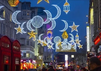 Noel'e serbest Ramazan'a yasak mı?