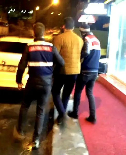 İzmir’deki FETÖ operasyonu! 242’si gözaltında 60’ı itirafçı oldu - 4