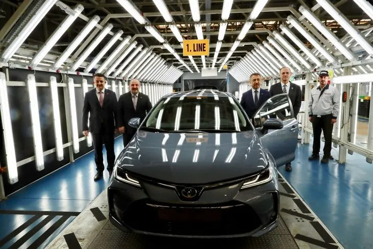 Yeni Toyota Corolla tanıtıldı! Cumhurbaşkanlığından dizel otomobil açıklaması
