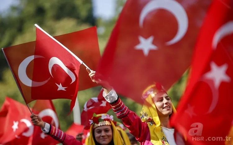 29 Ekim Cumhuriyet Bayramı Mesajları: Cumhuriyet’in 100. Yılına özel en anlamlı, resimli, duygusal, yeni, kısa-uzun, güzel resimli mesajlar… 11