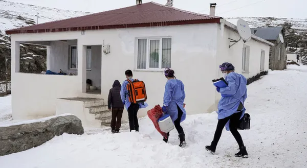 Sağlık çalışanlarına ek ödeme müjdesi! Kanun kabul edildi - 9