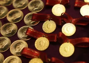 Sarı fırtınada 10 ayda 40 rekor! Gram ve çeyrek altın ne kadar oldu? 18 Ekim altın fiyatları CANLI TAKİP
