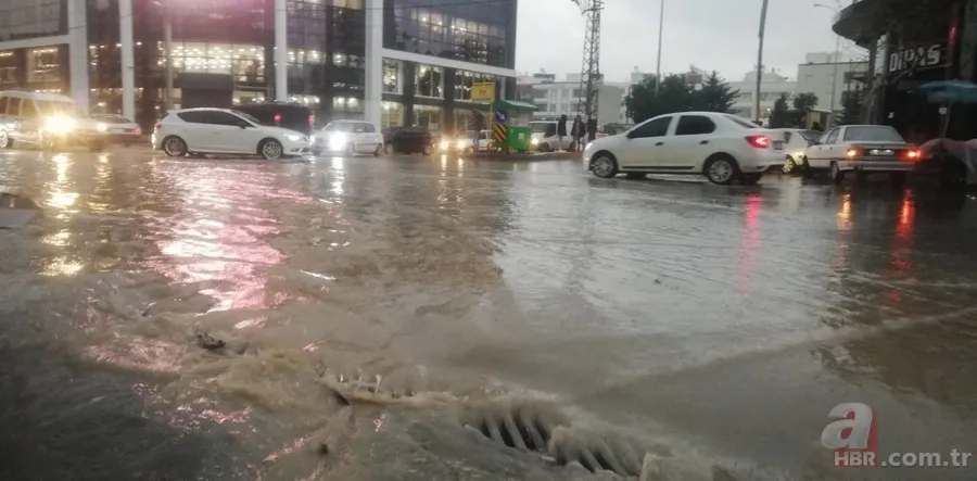 Deprem bölgesi Şanlıurfa'da etkili sağanak 4