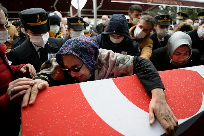 Son dakika: Gara kahramanlarına veda! Şehit annesinin sözleri yürek dağladı: Sen kalk da ben yatayım - 21