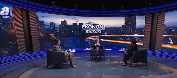 bakan-bayraktardan-a-parada-tam-bagimsizlik-mesaji-hedef-2053-vizyonu-1769011541818.jpg Bakan Bayraktar'dan A Para'da tam bağımsızlık mesajı: Hedef 2053 vizyonu