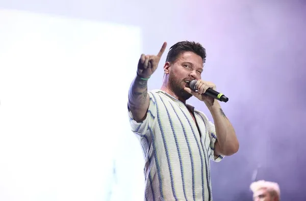 İBB’den Sinan Akçıl’a operasyon! Sahnesini iptal ettiler