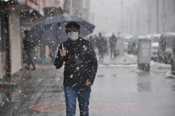1606814866528.jpg İstanbul'a kar yağacak mı? İstanbul'a kar ne zaman yağacak? A Haber canlı yayınında özel açıklamalar - 7