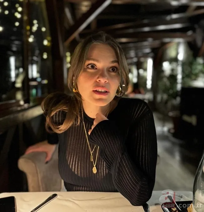 Aslı Enver'in minik kızı Elay'ın son haline bakın! Anne-kız deniz keyfinde! O görüntüler ilgi odağı oldu 5