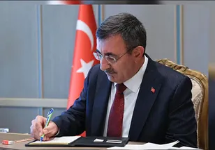 Cumhurbaşkanı Yardımcısı Cevdet Yılmaz'dan barış için kararlılık mesajı