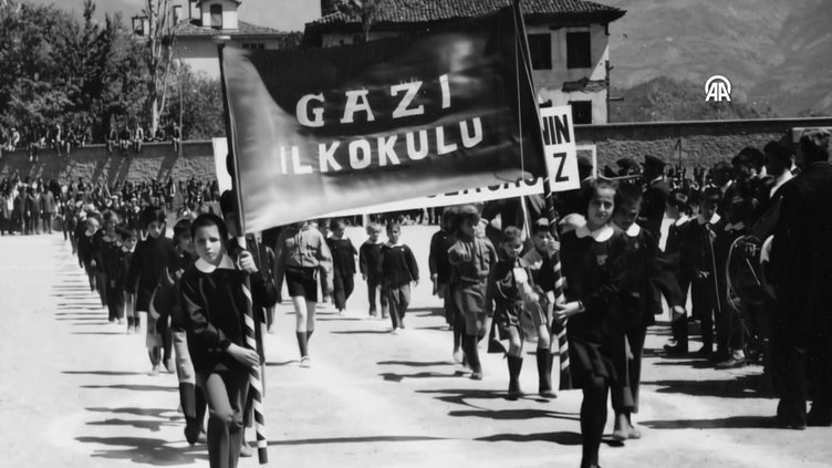 Las fotos del archivo fueron animadas con inteligencia artificial.