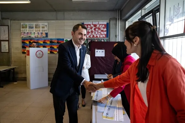 ak-parti-ibb-baskan-adayi-murat-kurum-oyunu-kullandi-31-martta-gunes-dogacak-1711877577902.jpg AK Parti İBB Başkan adayı Murat Kurum oyunu kullandı: 31 Mart'ta güneş doğacak - 6