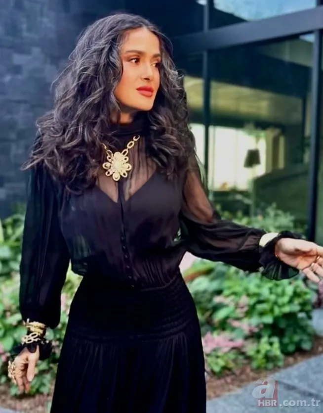 20'liklere taş çıkarıyor: 58 yaşındaki Salma Hayek'in gençlik sırrı bakın neymiş! 5
