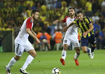 Fenerbahçe'de Robin van Persie sakatlandı