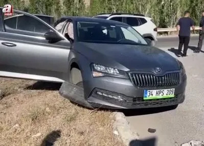 Seyir halindeki araca arkadan çarptı