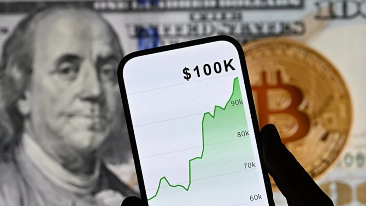 Bir zamanlar alay edilen Bitcoin'den dev sıçrama! Değeri 6 haneli rakama ulaştı!