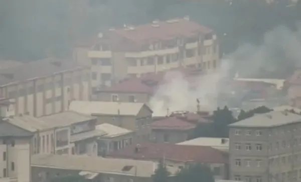 Karabağ'daki Ermenilerden tansiyonu yükselten gerilim! Yakıp yıktılar - 3