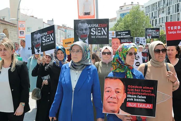 AK Partili üye Hacer Çınar, CHP’li Belediye Başkanı Tanju Özcan’dan korunacak! Türkiye tarihinde bir ilk...