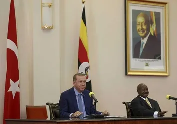 Cumhurbaşkanı Erdoğan'dan güldüren Uganda atasözü
