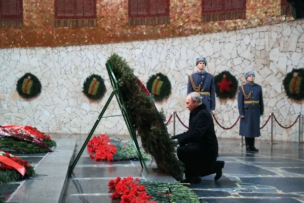 rusya-devlet-baskani-putinden-hac-gondermesi-tehdit-ediliyoruz-1675357430802.jpg Rusya Devlet Başkanı Putin'den "haç" göndermesi: Tehdit ediliyoruz - 6