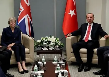 Başkan Erdoğan, Theresa May ile görüştü