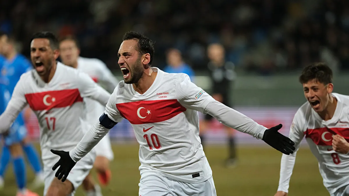 Futbol dersi verilir! Spor yazarları İzlanda galibiyetini değerlendirdi